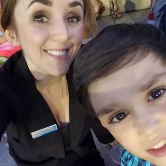 Meet your Posher, Carolee - Picture 3 of 8